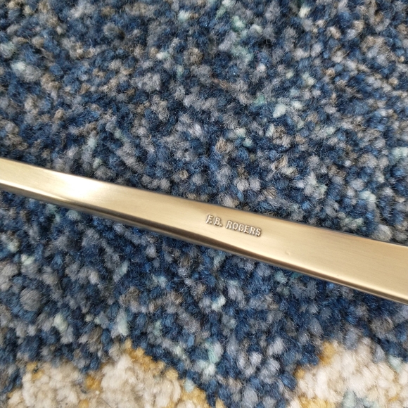 F B Rogers Snuffer - Picture 2 of 2